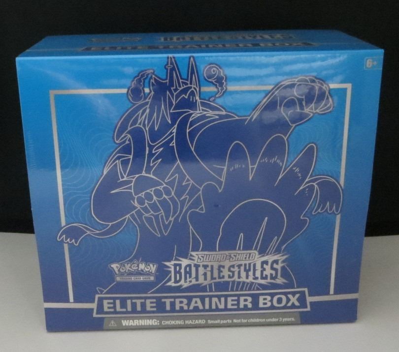 Pokemon TCG Sword & Shield Battle Styles Blue Elite Trainer Box main image 1
