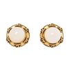 Image 1 : Chanel Gold and Pearl Metal CC Earrings
