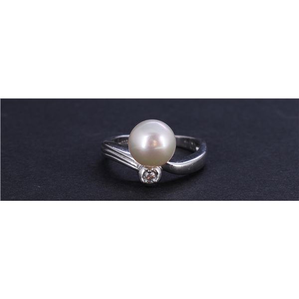 Platinum South Sea Pearl & Diamond Ring