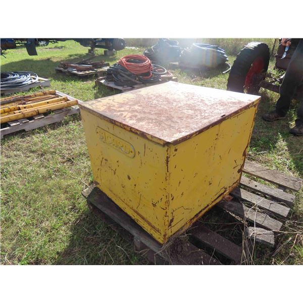 Metal Hinged Top Storage / Tool Box 23'' x 29'' x 27''