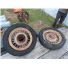 Image 1 : 3 Antique Auto Spoked Rims with Rubber 