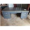 Image 1 : Metal Office Desk 30'' x 60'' 