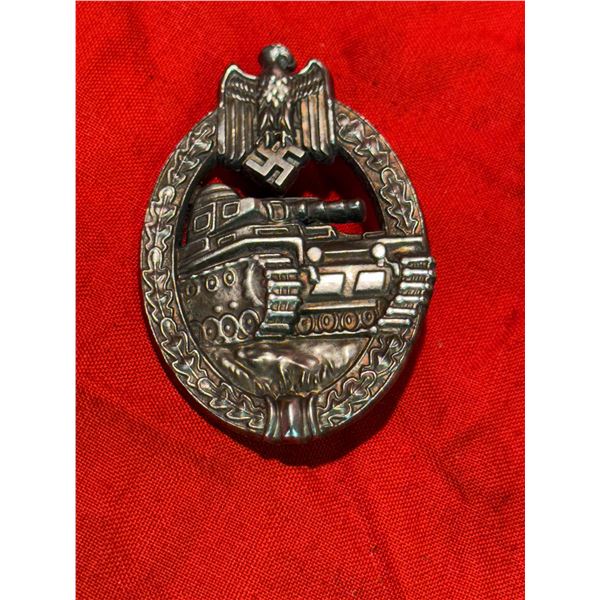 WW2 GERMAN PANZER TANK ASSAULT BADGE IN SILVER