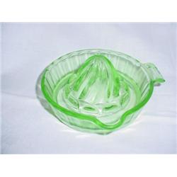 GREEN DEPRESSION JUICER 6" W