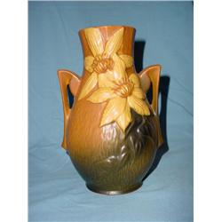 ROSEVILLE 8" VASE 108