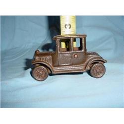 CAST IRON CAR 2 1/2"T