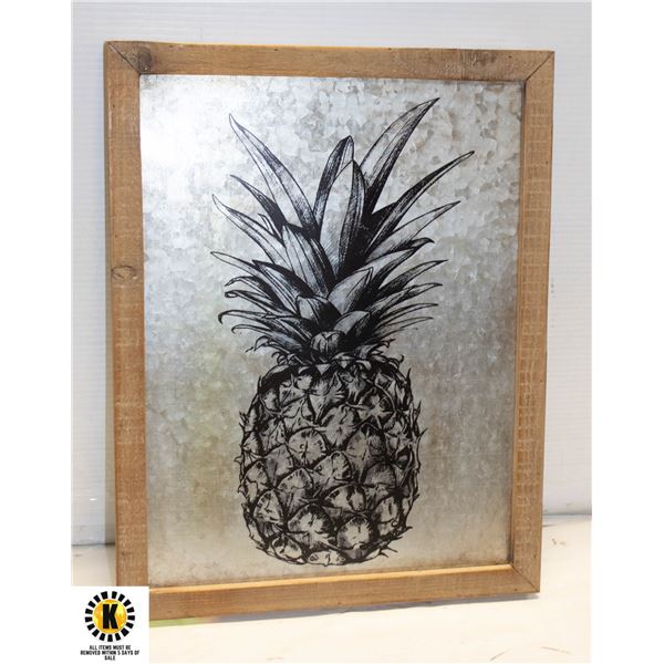 ASHLAND TIN + WOOD ART PIECE PINEAPPLE