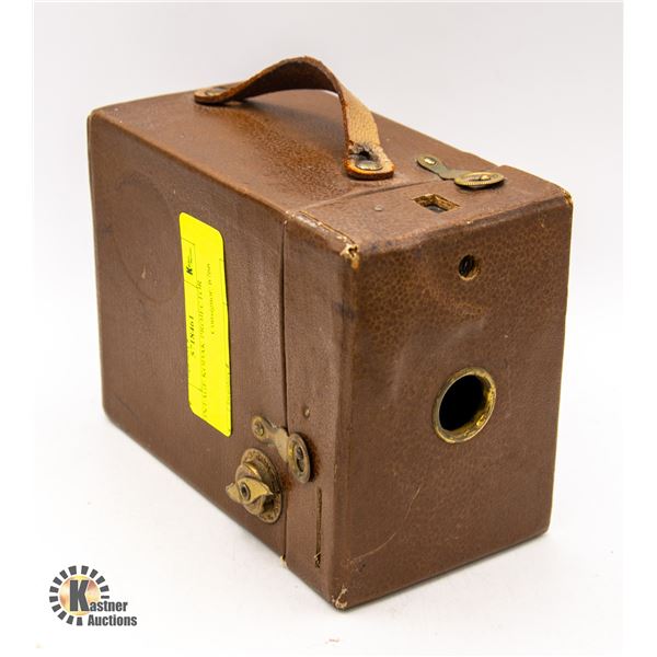 VINTAGE KODAK PROJECTOR