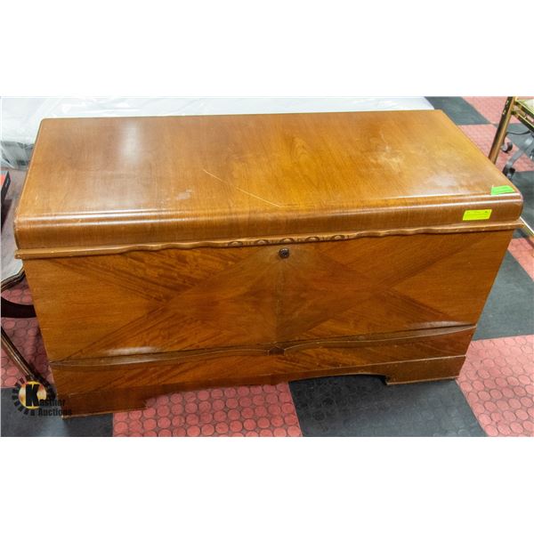 HONDERICH CEDAR LINED CHEST 44" X 18" X 25"