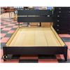Image 1 : QUEEN SIZE DARK WOOD (EXPRESSO) BED
