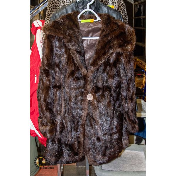 VINTAGE MINK FUR LADIES COAT SIZE MEDIUM