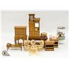 Image 1 : FLAT OF MINIATURE FURNITURE