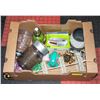 Image 1 : BOX WITH HOUSEHOLD ITEMS INCL. LIGHTBULB
