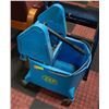 Image 1 : BLUE ZEP COMMERCIAL MOP BUCKET