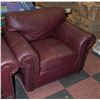 Image 2 : GENUINE LEATHER LOVESEAT AND CHAIR WITH