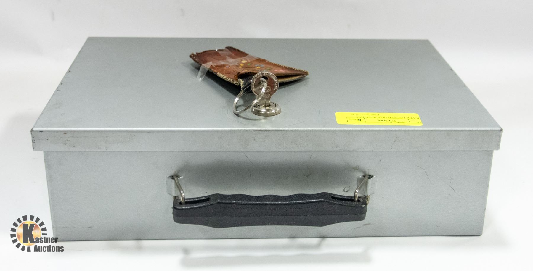 SILVER COLOURED LOCK BOX WITH KEY