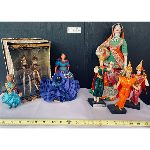 1990 Avon Lupita From Mexico Doll With Assorted National Costume Thailand Dancer Dolls