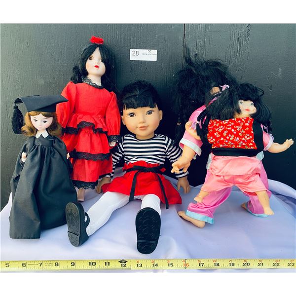 Mixed Assortment of Asian Style Oriental Collectibles