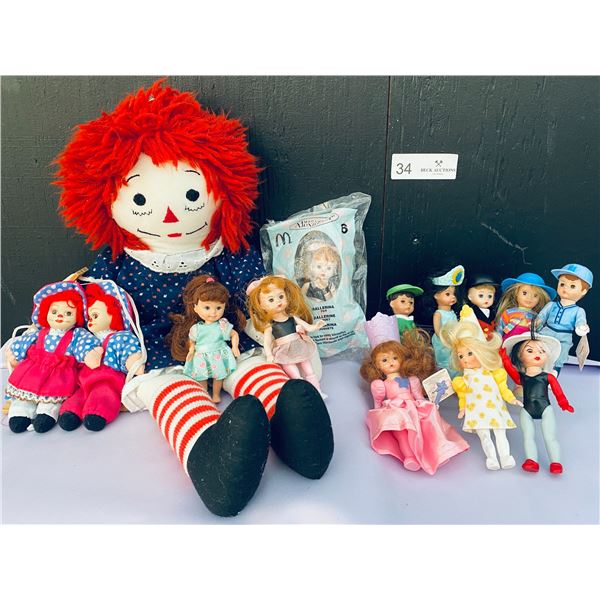 Raggedy Ann Classic Doll with Madamme Alexander McDonalds Princess collection miniatures