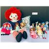 Image 1 : Raggedy Ann Classic Doll with Madamme Alexander McDonalds Princess collection miniatures