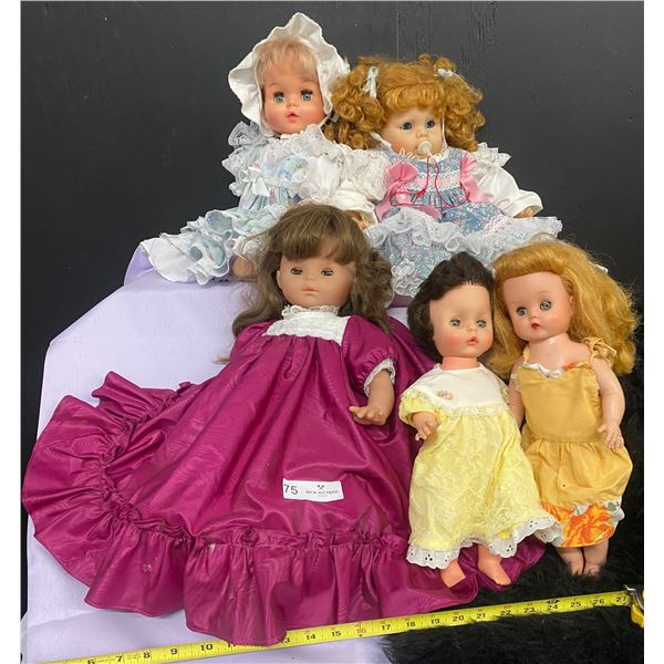 Five Antique Collectible Dolls of all Brands Stand up and Sit Down