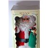 Image 2 : Rennoc Santa Doll