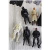 Image 2 : (20+) Star Wars Figures and Accessories