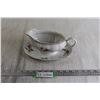 Image 1 : Floral-Themed Gravy Boat