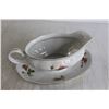 Image 4 : Floral-Themed Gravy Boat