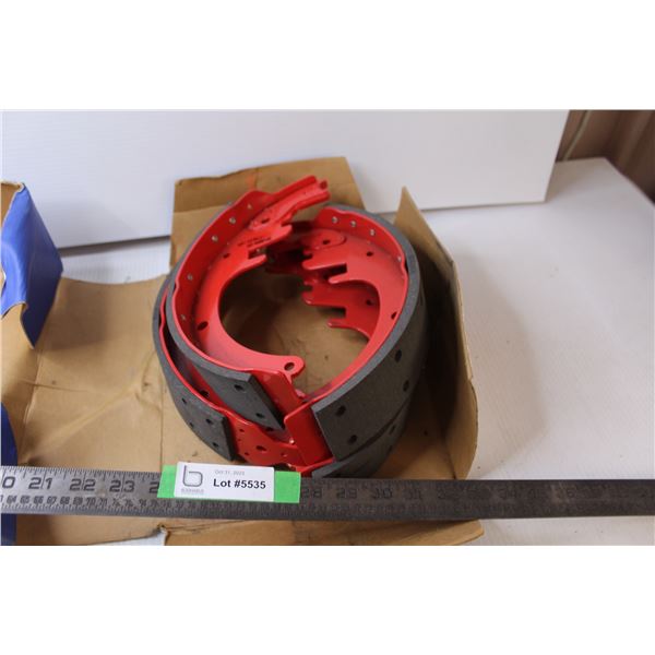 Raybestos Relined 4 Brake Pads 451PG 02113RP - 1996 Dodge Ram (NEW)