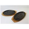 Image 5 : (2) Cast Iron Hot Plates on Wooden Trays