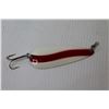 Image 2 : Fishing Hook - Red & White Spoon