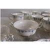 Image 3 : 18-Piece Royal Albert "Memory Lane" Tea Set