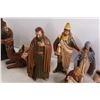 Image 3 : 12-Piece Nativity Scene - Some Chips
