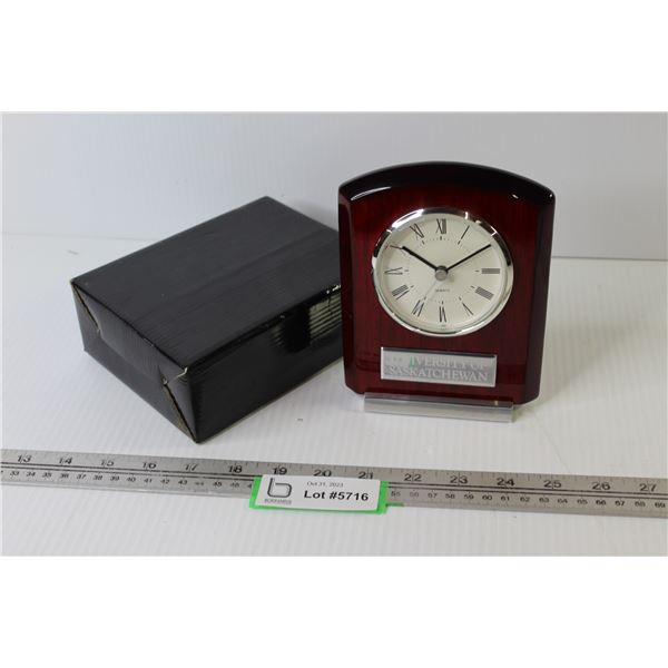 University of Saskatchewan Quartz Clock (in box - needs battery)