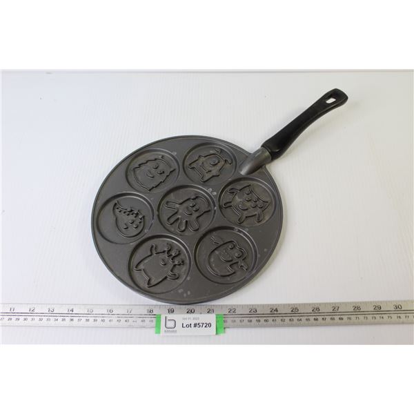 Nordic Ware - Patterned Zoo Friends Pancake Skillet