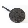 Image 4 : Nordic Ware - Patterned Bug Pancake Skillet