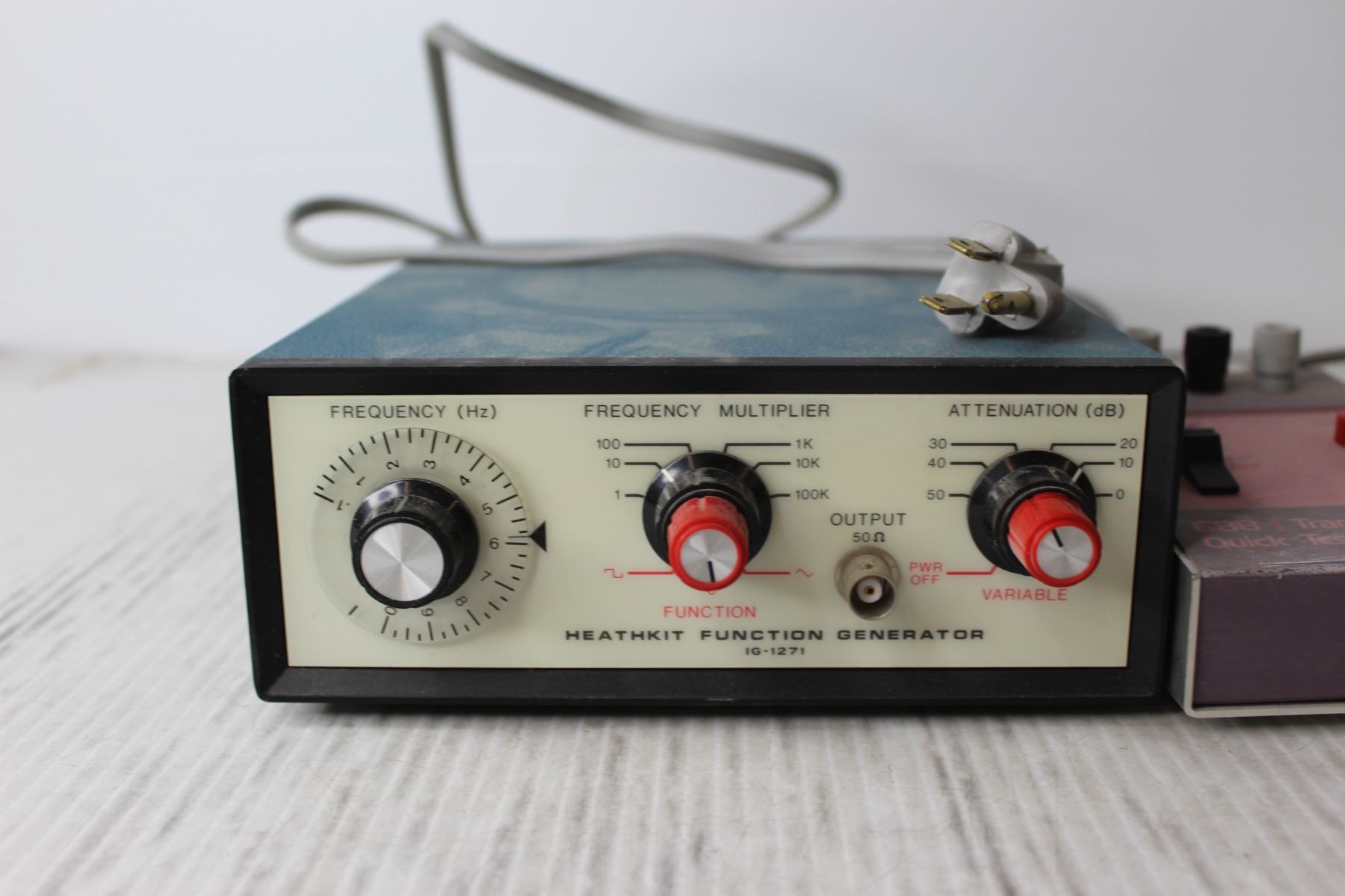 HealthKit Function Generator and Transistor Quick Tester