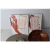 Image 5 : Lobster Bibs, Wooden Bowl, Sun Catcher