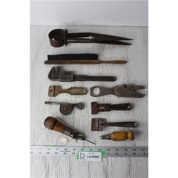 (10) Assorted Vintage Hand Tools