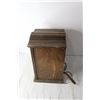 Image 6 : Antique Wooden Radio