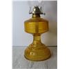 Image 3 : Yellow Glass Kerosene Lamp