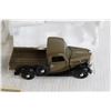 Image 3 : 1937 V-8 Club Cabriolet Toy, 1937 V-8 Pick-Up Truck Toy