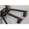 Image 2 : (4) Over Sized Iron Keys on Ring