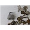 Image 2 : Vintage House & Car Keys - Bora Padlock
