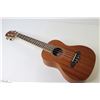 Image 8 : Oscar Schmidt Ukulele in Case