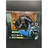 Image 1 : DC Direct Batman ArtFX Kotobukiya Action Figures: 1/6 Scale Pre-Painted PVC Batman Statue