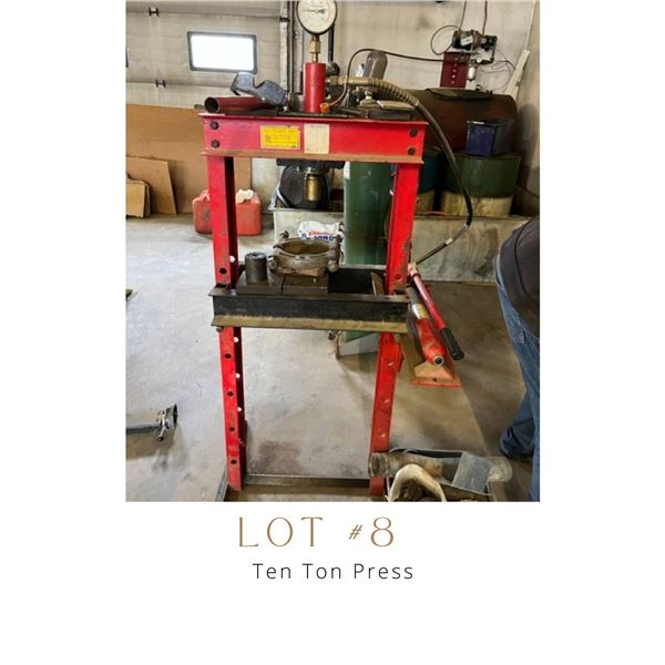 Lot 8