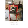 Image 1 : Lot 8