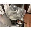 Image 3 : KITCHENAID PROFESSIONAL 600, 6 QT BOWL-LIFT COUNTER TOP 110V STAND MIXER WITH EXTRA BOWL,